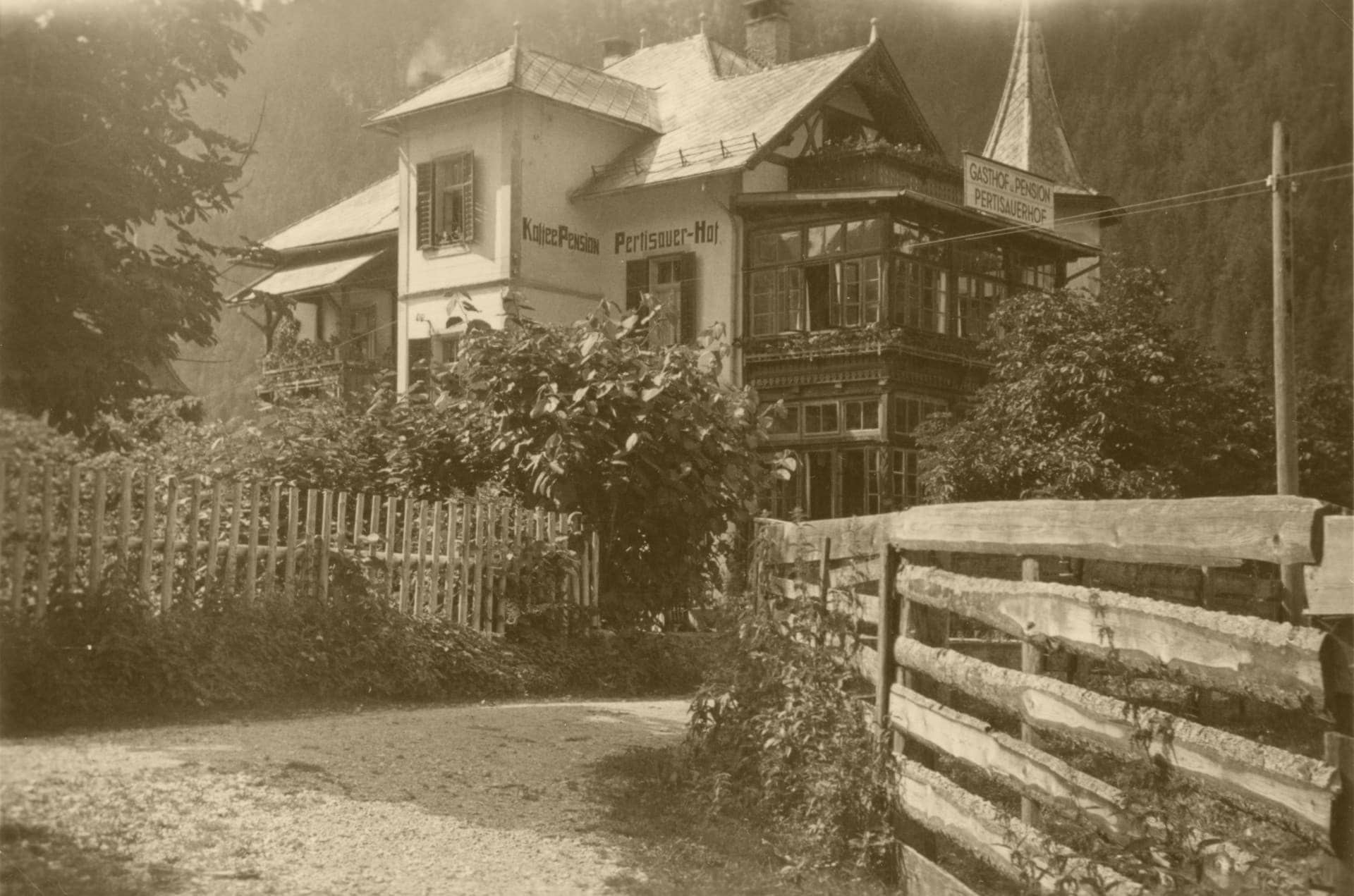 Pertisauer Hof im Jahre 1920