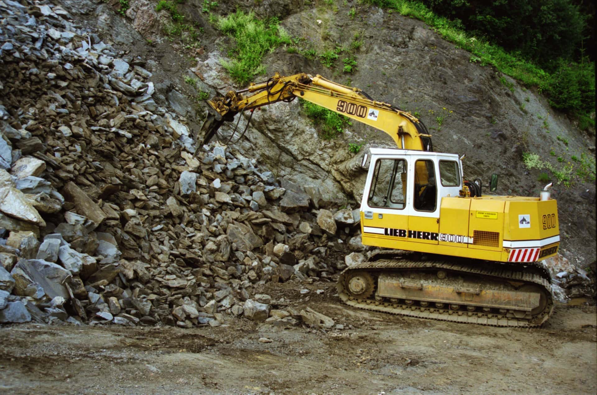 Moderne Maschinen im Ölschieferbergwerk